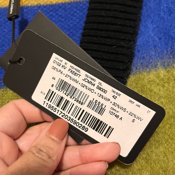 Dolce & Gabbana Runway Sweater NWTs - Picture 2 of 5